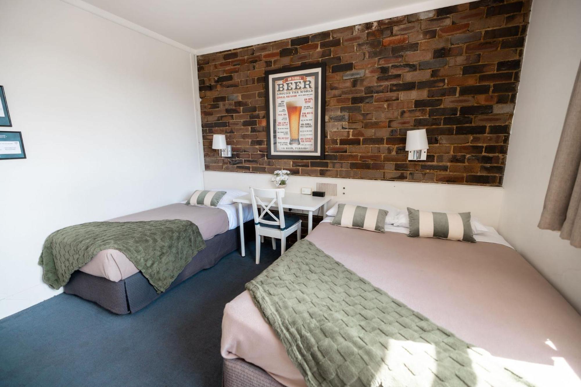 Hornsby Inn Екстер'єр фото