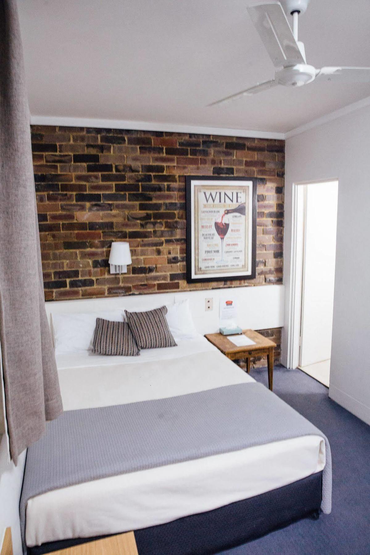 Hornsby Inn Екстер'єр фото