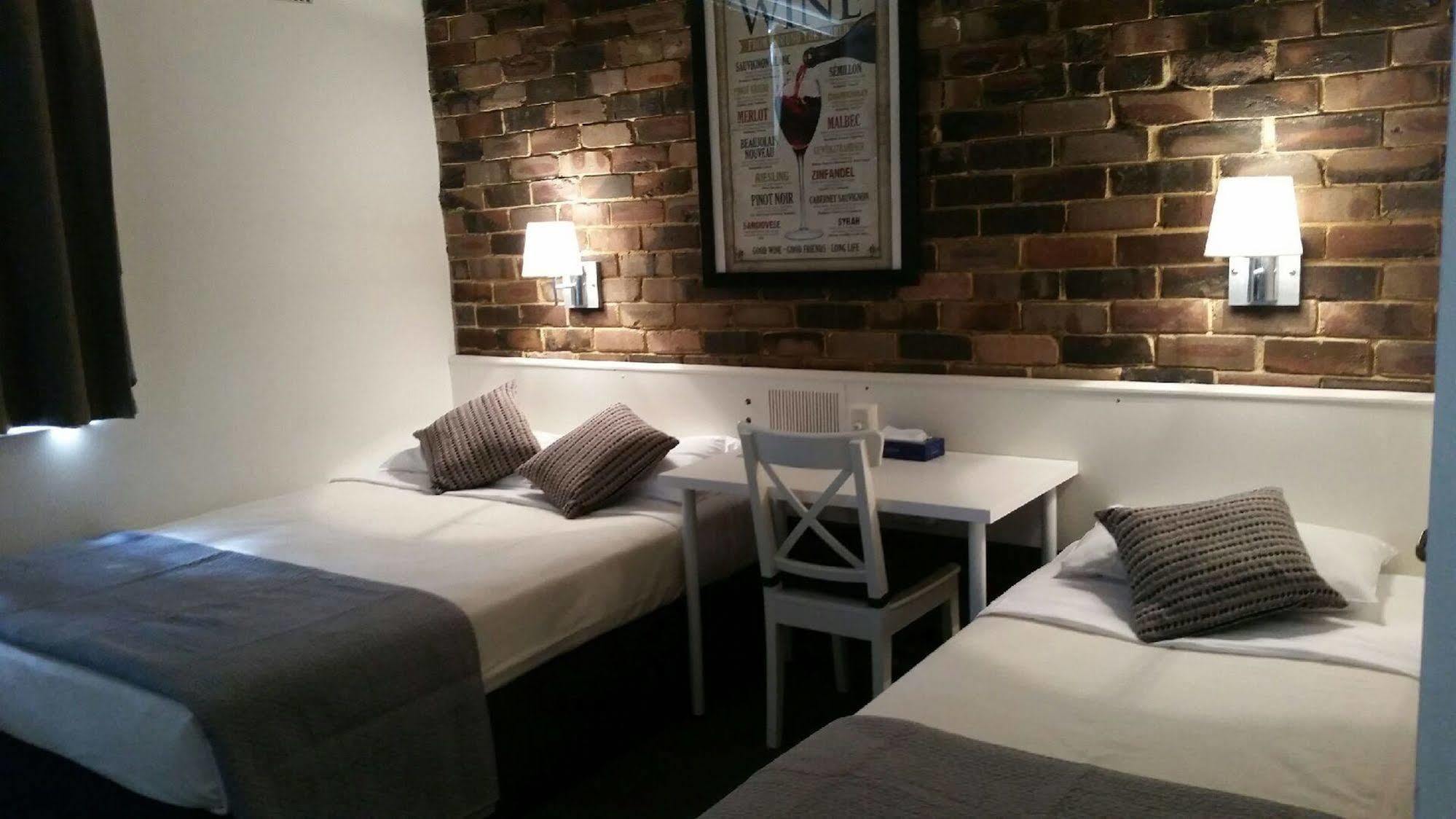 Hornsby Inn Екстер'єр фото