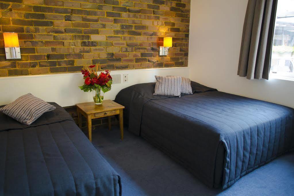 Hornsby Inn Екстер'єр фото
